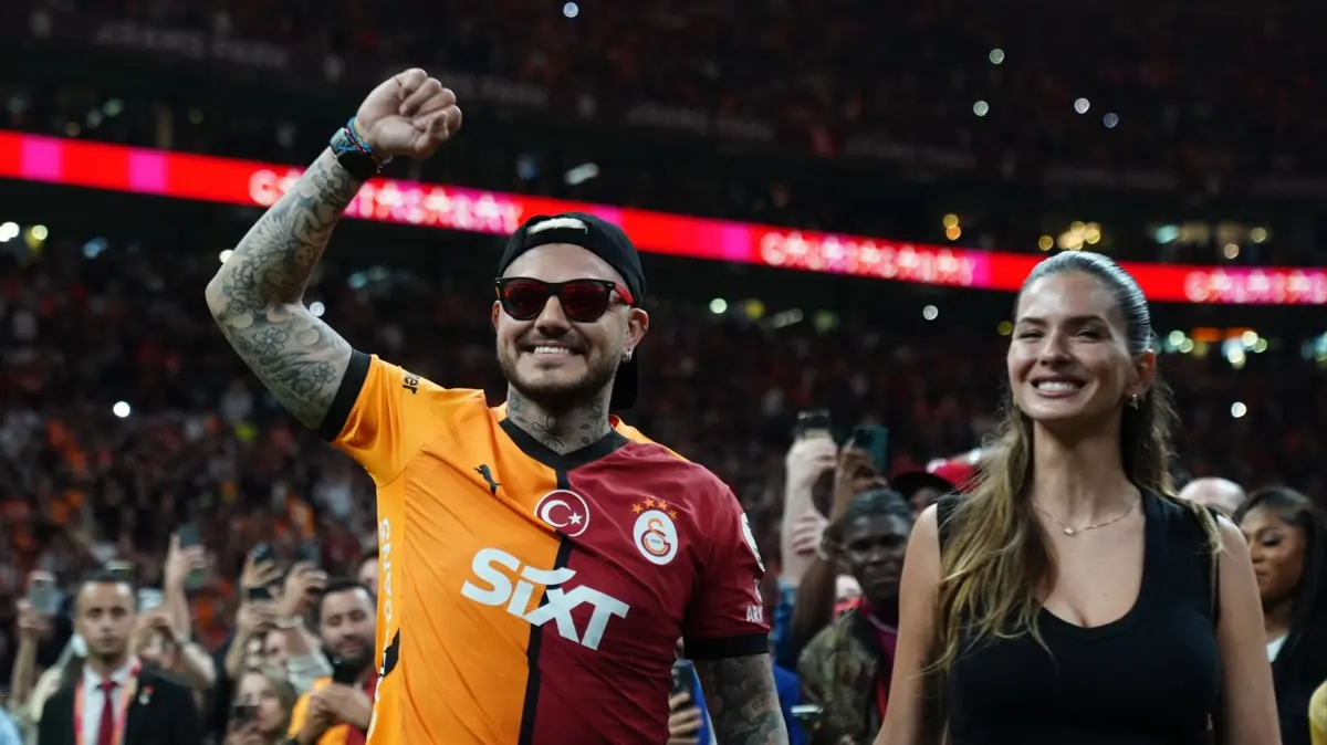 Mauro Icardi ile China Suarez aşkı tam gaz devam! Romantik paylaşım geldi