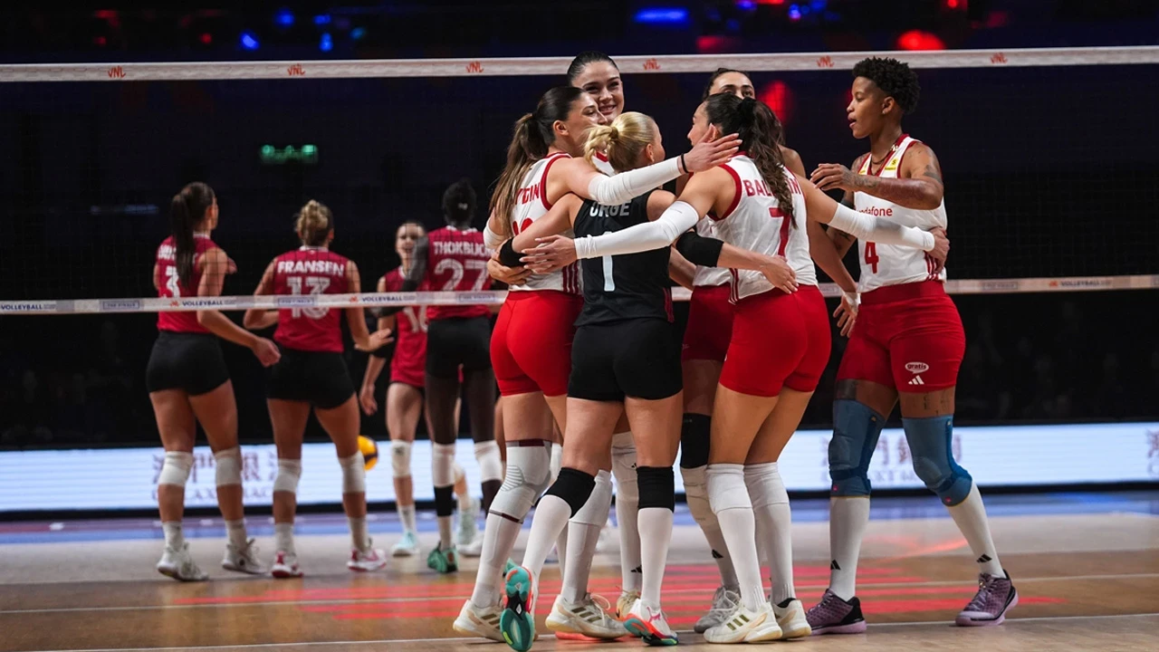 Filenin Sultanları yarı final için sahada! Türkiye-Kanada maçı canlı anlatım