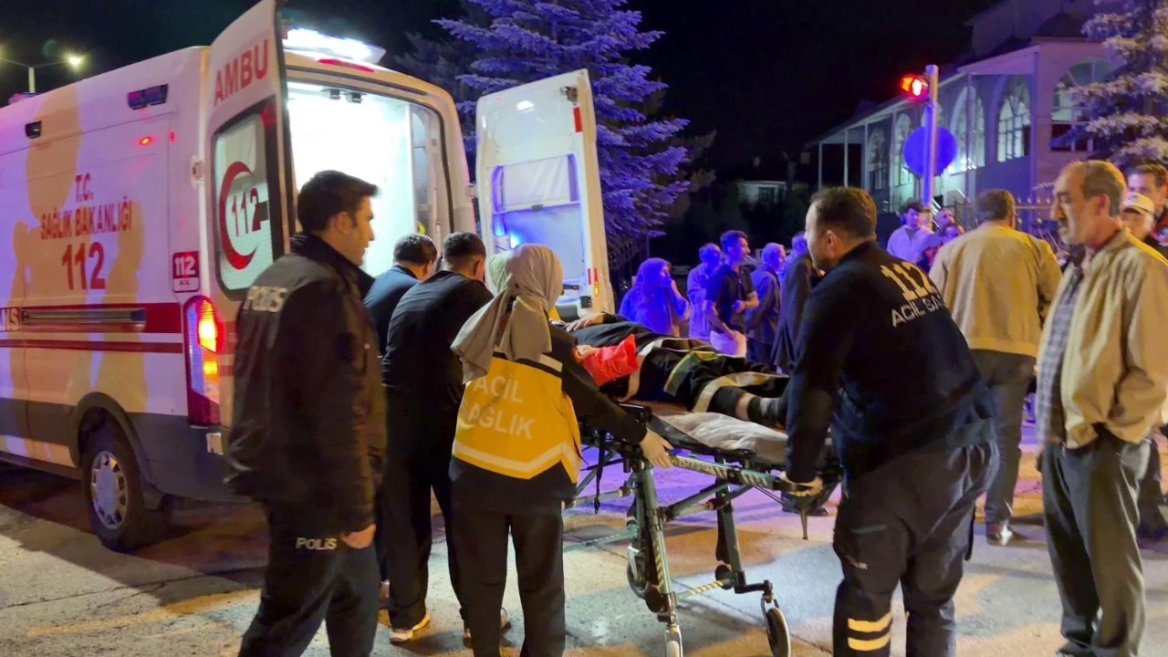 Polisten kaçtı, kırmızıda geçti, kaza yaptı! Çocuğun kaçışı babasına servete mal oldu