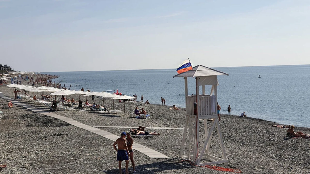 Yakıt satışı durdu, tüm turistik faaliyetler askıya alındı