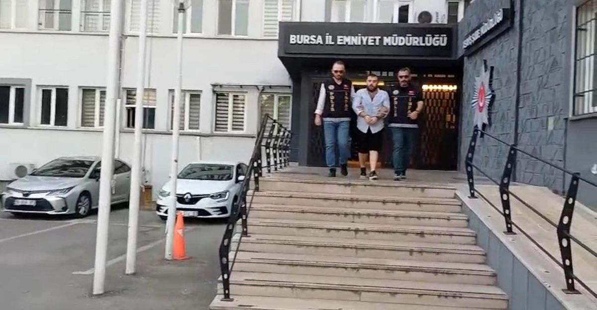17 yıl hapis cezasıyla aranıyordu, bahçede saklanırken yakalandı
