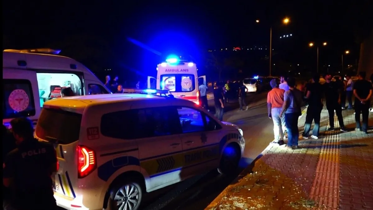 Tunceli'de otomobil ve motosiklet çarpıştı: 2 yaralı
