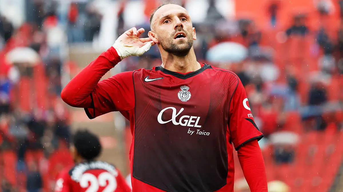 Detaylar netleşmeye başladı! Vedat Muriqi transferi 15'e bitti