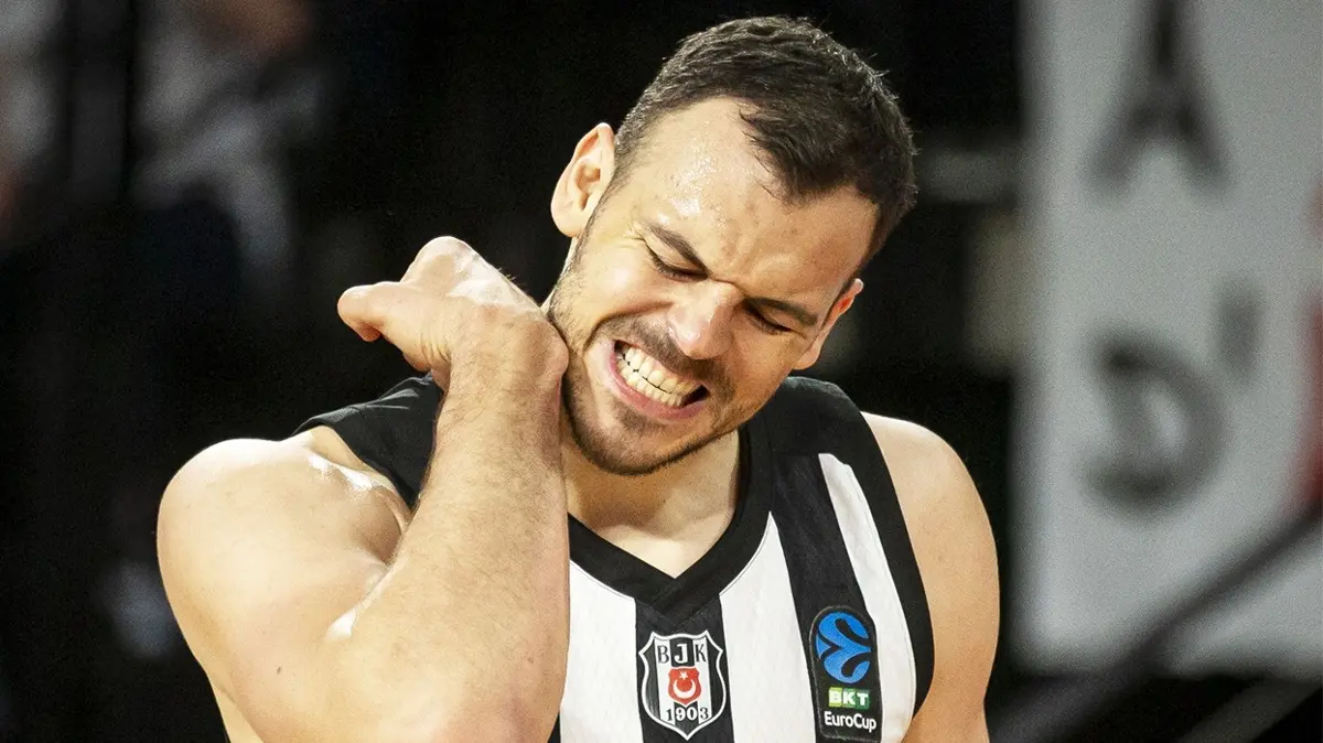 Beşiktaş GAİN'de Ante Zizic bıçak altına yattı