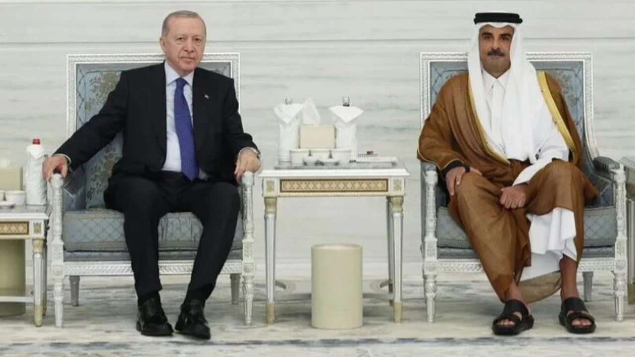 Katar Emiri Şeyh Temim, babası Şeyh Hamed’ın vefatı dolayısıyla taziyeleri kabul etti