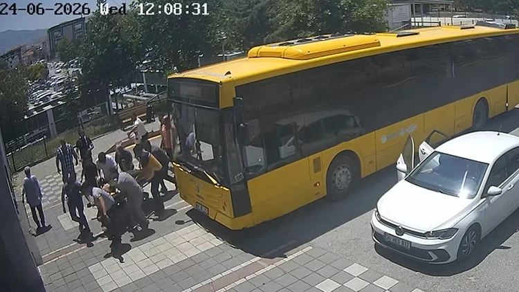 Malatya'da otobüste kalbi duran yolcuyu şoför güzergah değiştirerek hastaneye yetiştirdi