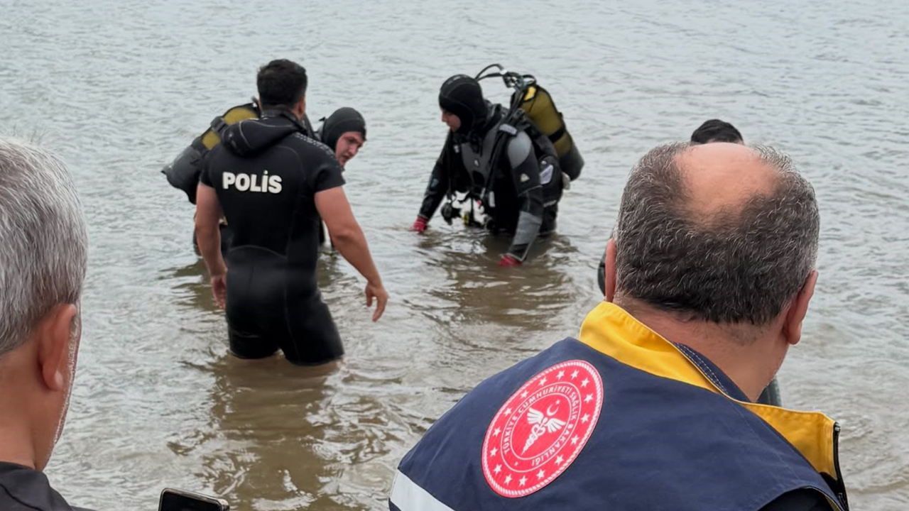 Oltasını düşürdüğü gölette boğularak hayatını kaybetti