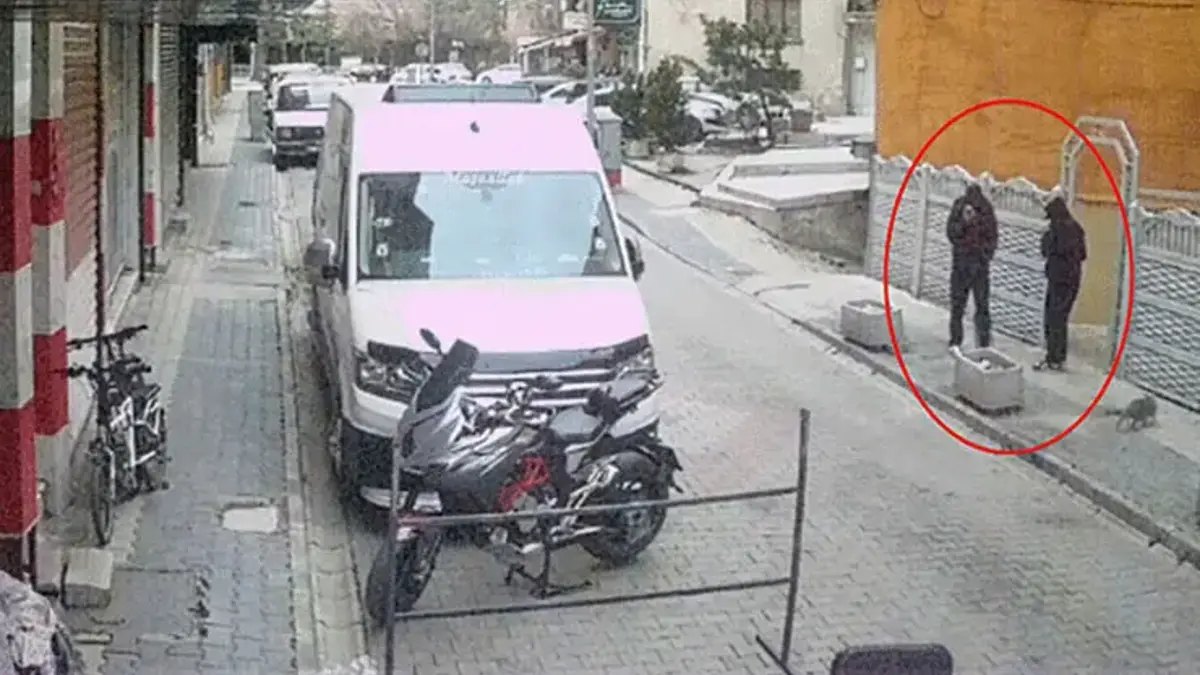Tek kelimeyle büyük tuzağa düştü! Yaşlı kadın 7.5 milyon TL'lik servetini dolandırıcılara eliyle teslim etti