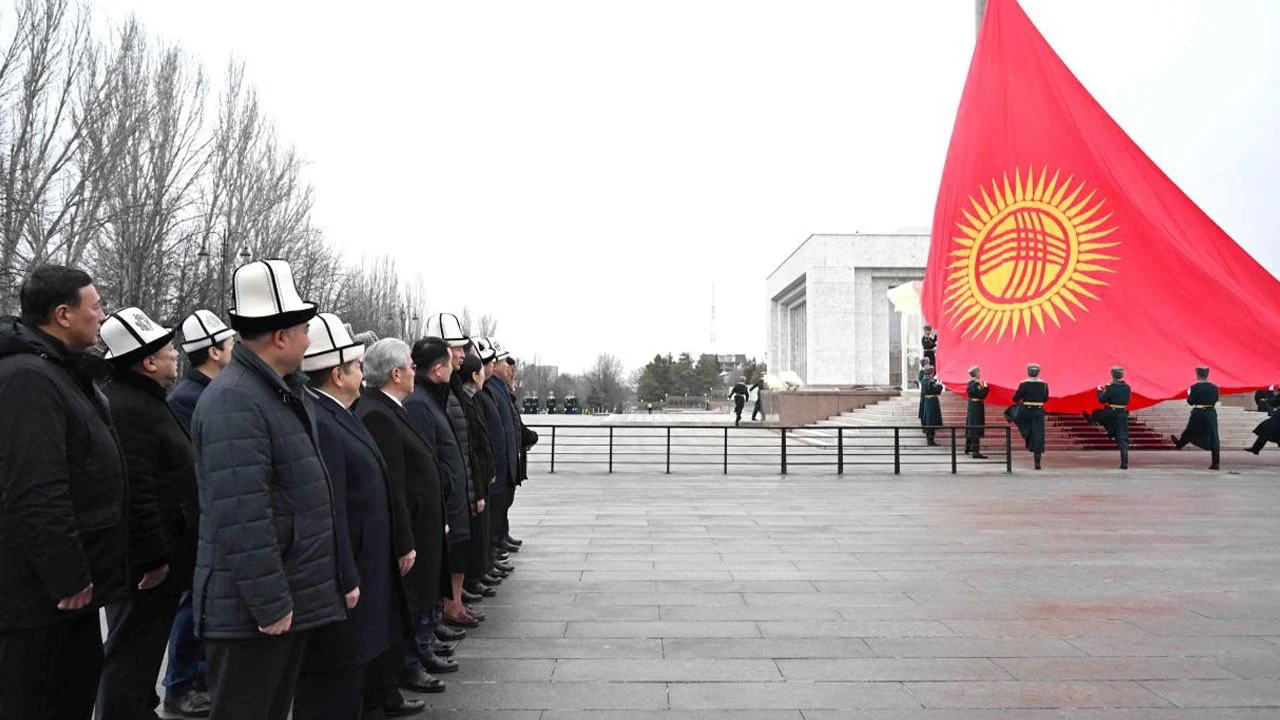 Kırgızistan’da Türkçe seferberliği sürüyor! Önce Rus isimleri kaldırıldı, sırada Rus harfleri var!