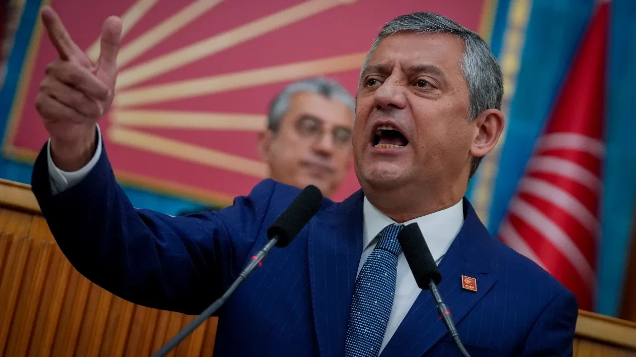 Özgür Özel'in başka yolu kalmadı: Tek seçenek yeni parti