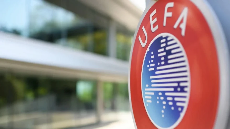 SON DAKİKA | UEFA'dan Fenerbahçe'ye para cezası