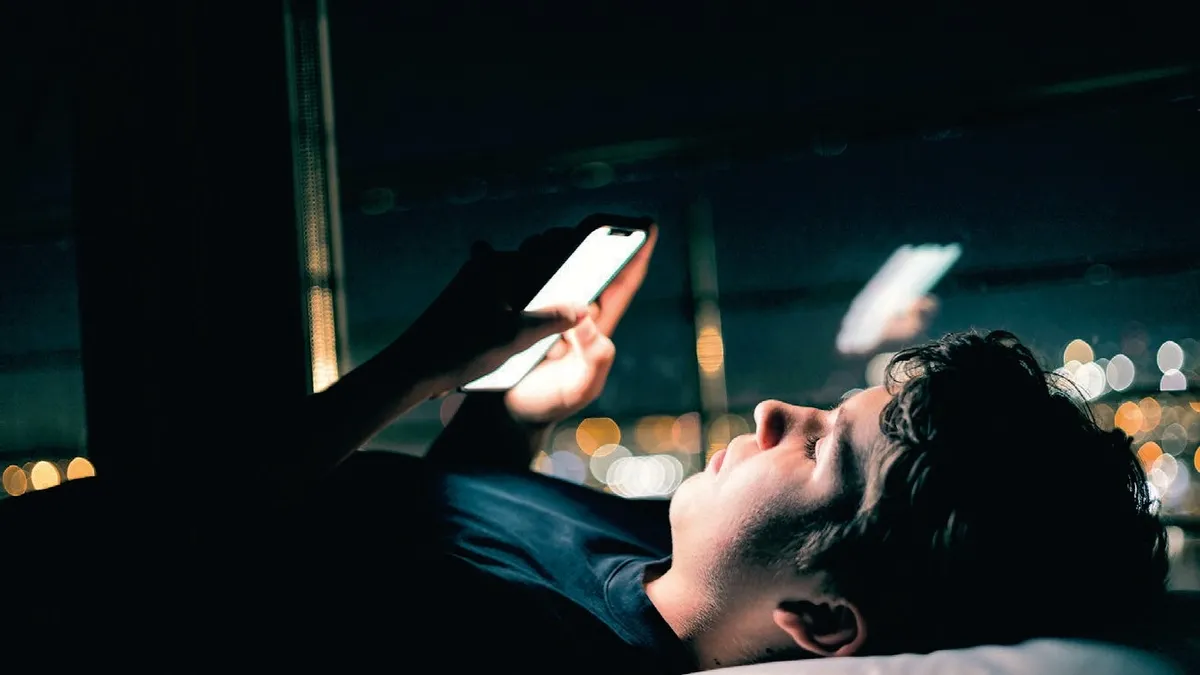 Türkiye'de internet kullanımı alarm veriyor: Günde 7 saati aştı!