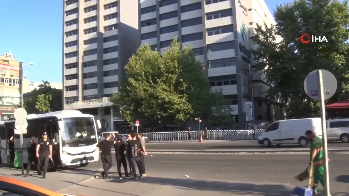 Ankara'da sıcak saatler! Çankaya Belediyesi'ne sabah operasyonu