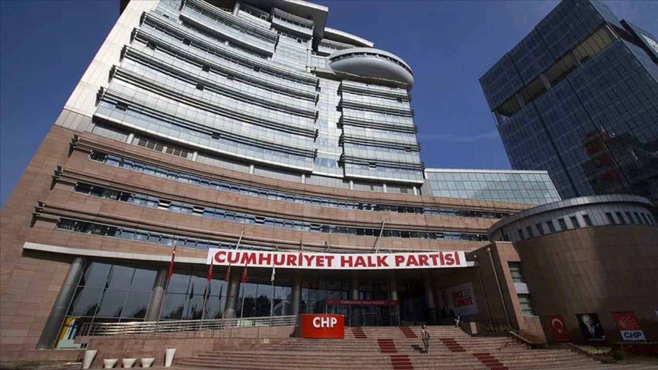 264 eski milletvekili CHP'den istifa etti