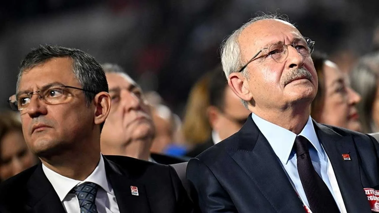 İki başlı CHP'de anket savaşı
