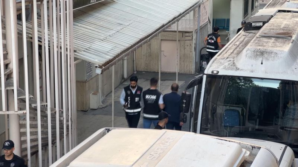 Silivri Belediye Başkanı Balcıoğlu ve 9 şüpheli tutuklandı