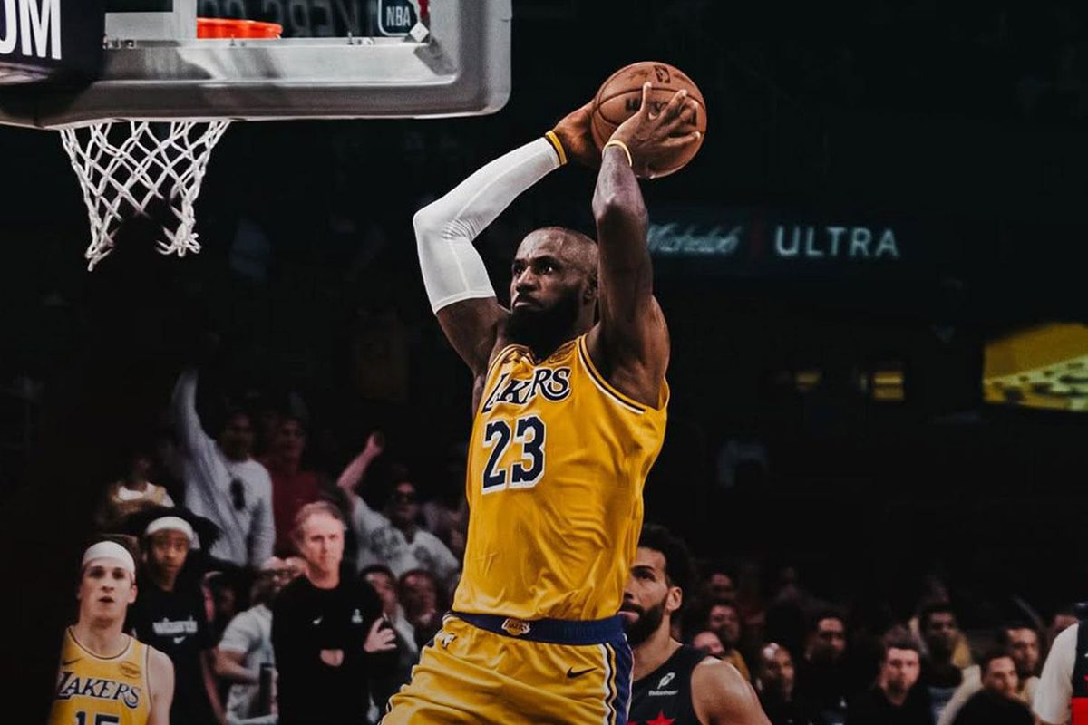 Los Angeles Lakers, LeBron James'e veda etti