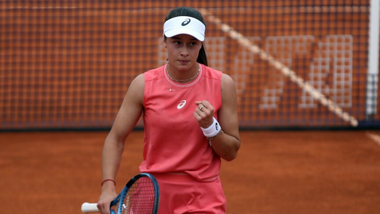 Zeynep Sönmez, Eastbourne Açık'ta çeyrek finale yükseldi