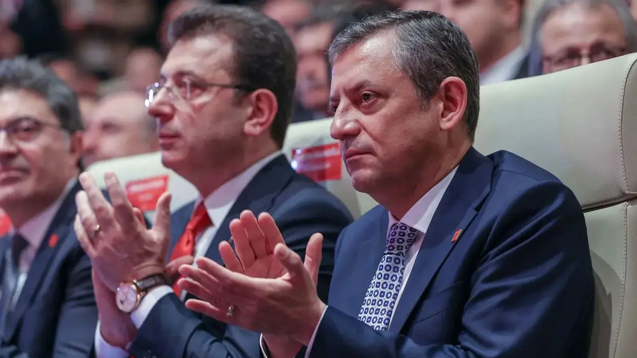 Özel'in partisi kurulmadan çöküşe geçti! Son anket yayınlandı