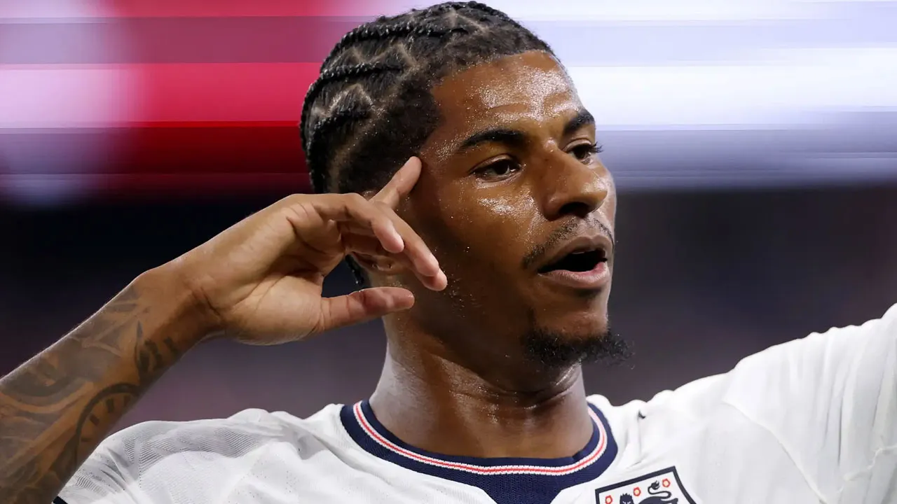Fenerbahçe, Rashford için pazarlık masasında: Kupa sonrasını işaret etti