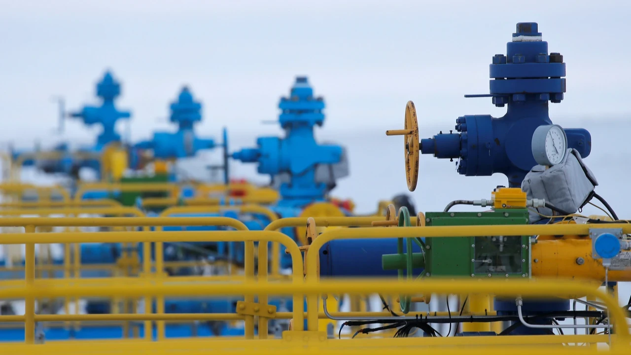 Rus enerji devinin hisseleri 17 yılın en düşüğüne indi