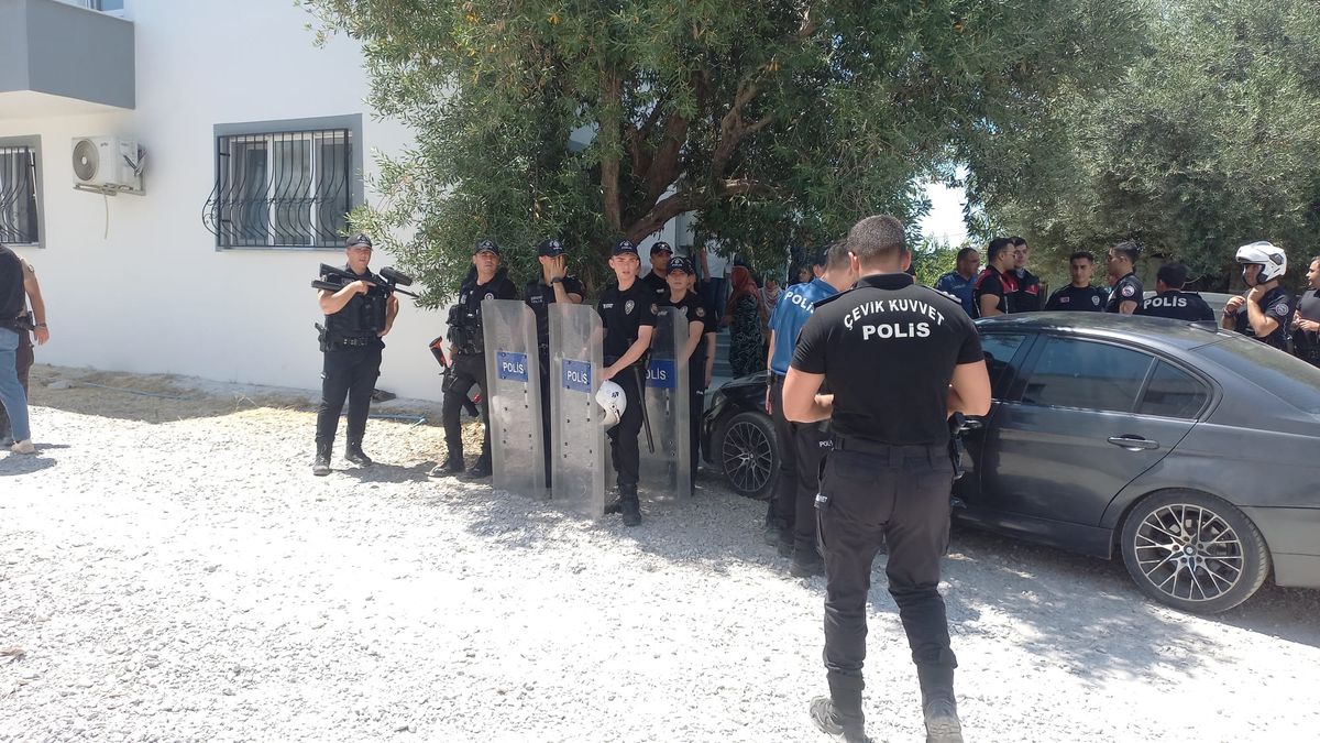 Manisa'da ot yangını sonrası taşlı sopalı kavga: 6 gözaltı