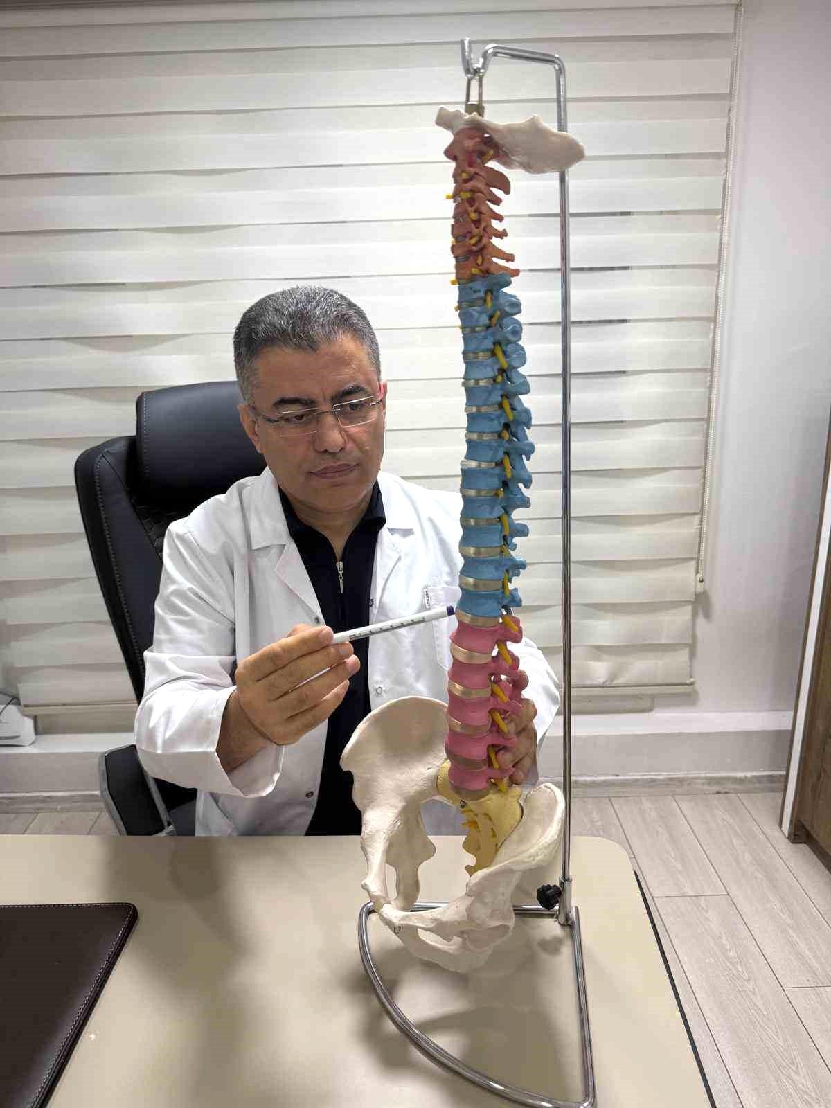 Prof. Dr. İrfan Koca: "Bel fıtığı artık gençlerin de sorunu"