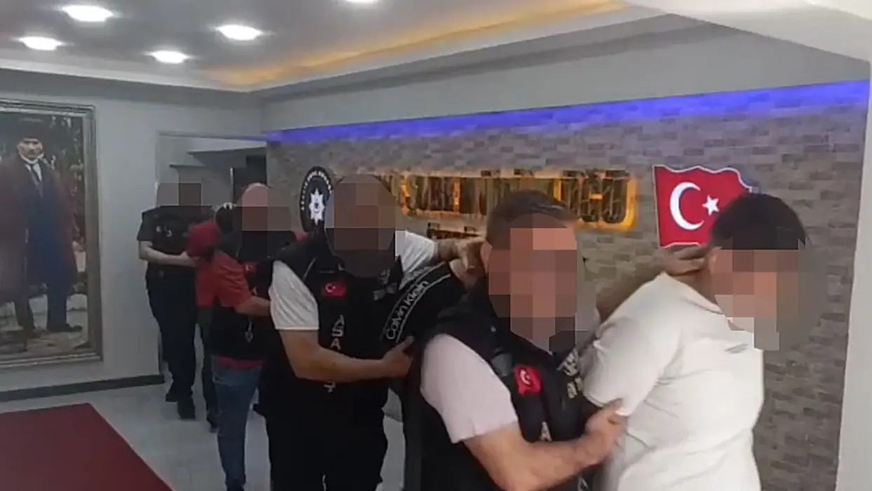 Kız meselesinde silahlar ateşlendi! 13 şüpheliden 5'i cezaevine gönderildi