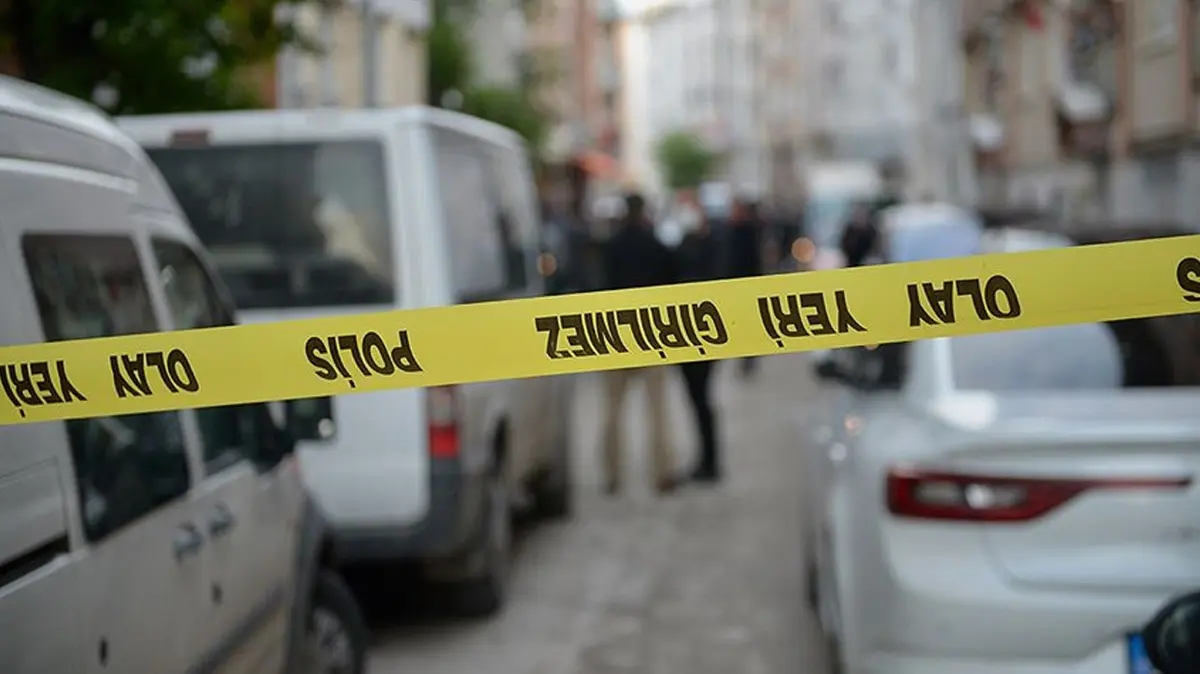 Eski kocadan kezzap dehşeti: Karısı öldü, kızı yaşam savaşı veriyor