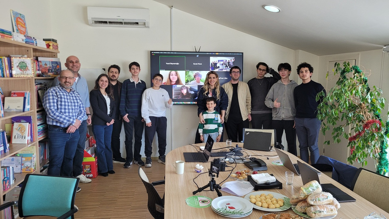 Gençlerin fikirleri girişime dönüşüyor: Make Vision Possible Programı