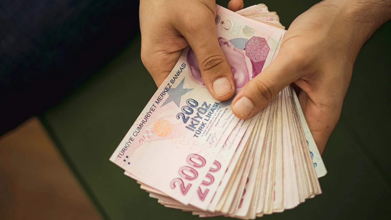 Memur ve emekli maaşına ne kadar zam gelecek? Uzman isim hesapladı