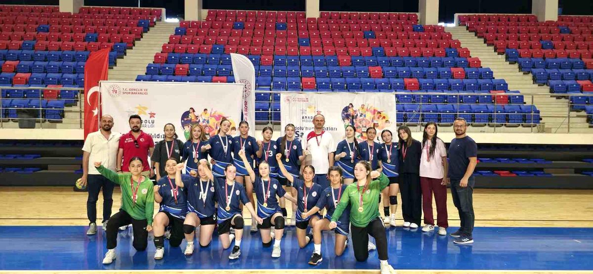 ANALİG hentbol müsabakalarında Türkiye Finalleri'ne yükselen takımlar belli oldu