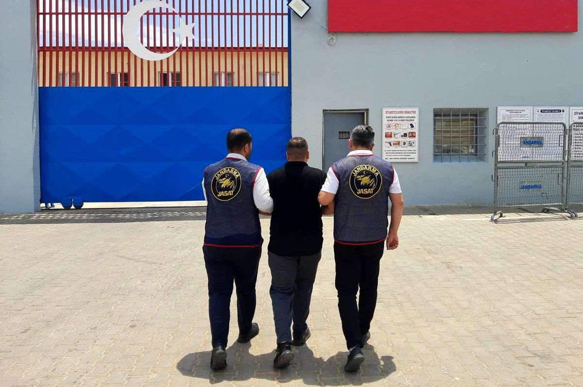 Gaziantep'te kesinleşmiş hapis cezasıyla aranan 2 şüpheli yakalandı