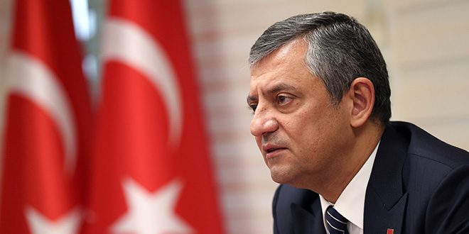 Özel gitse de vekiller kalıyor