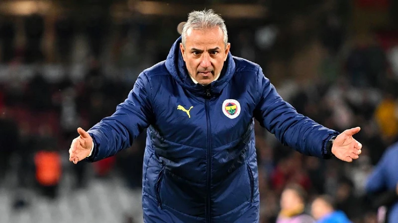 Yıldız futbolcunun Fenerbahçe'den gönderileceği konuşuluyordu: İsmail Kartal izin vermedi