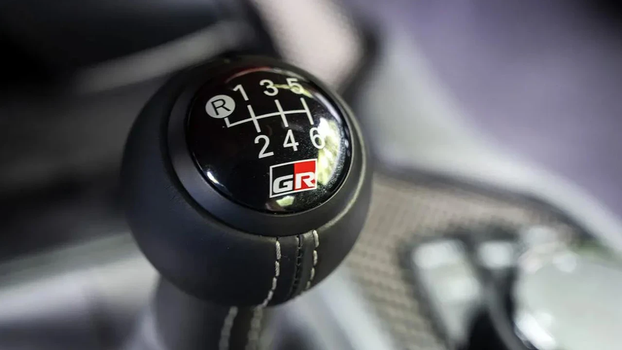 Toyota'dan dev hamle: Elektrikli otomobillere manuel şanzıman geliyor
