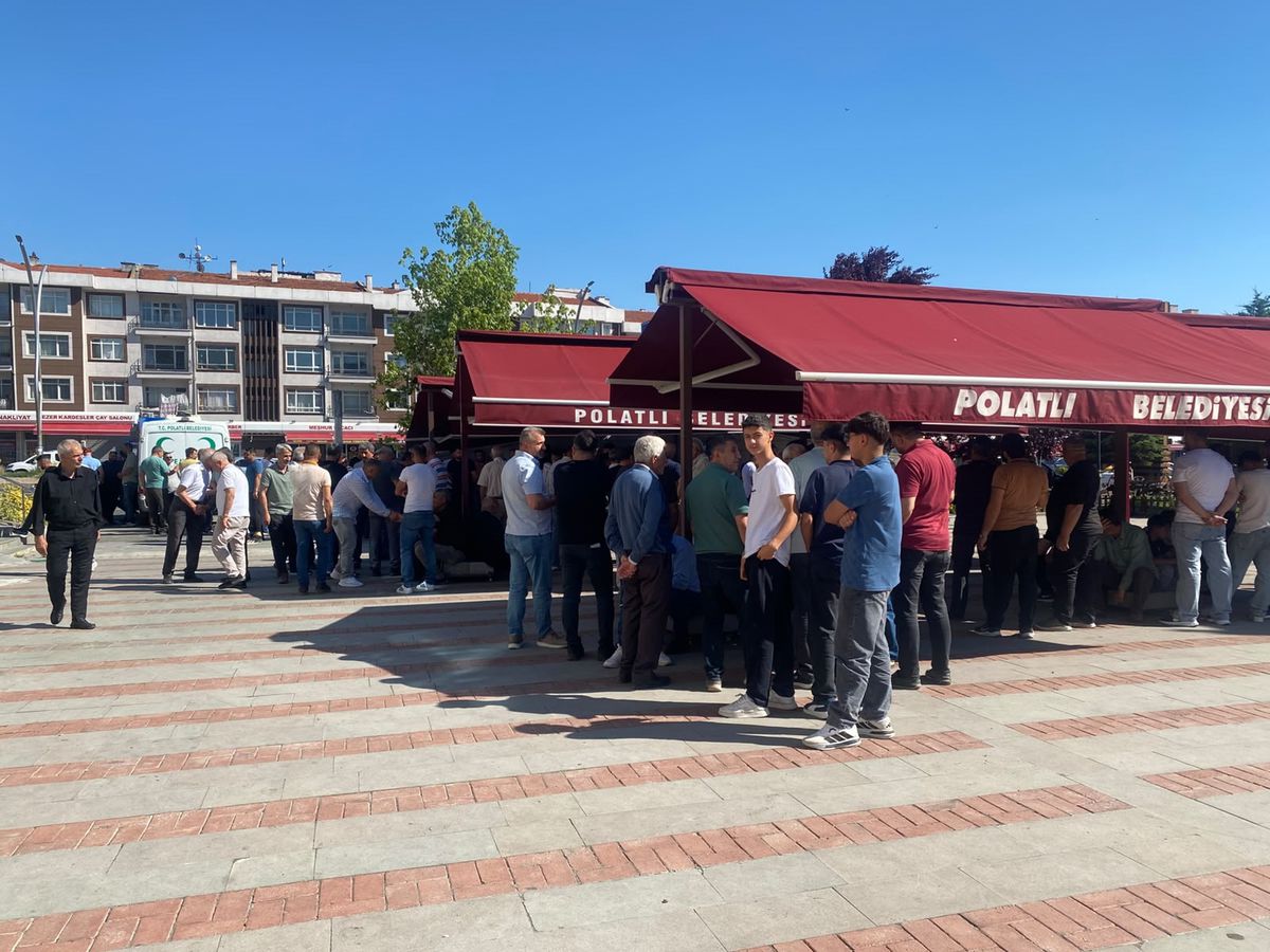 Ankara'da otomobil kamyona çarptı, kaza kamerada: 4 ölü