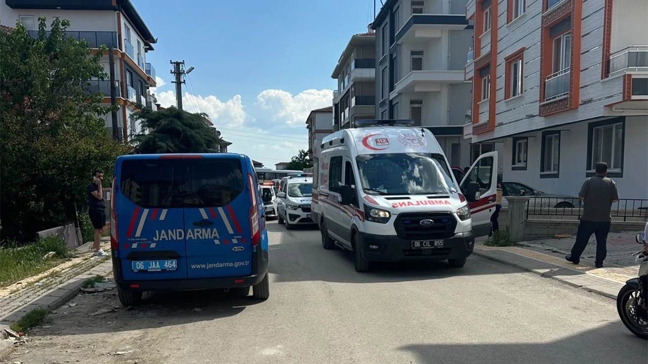 Ankara'da dehşet! Ailesine bıçakla saldırdı: 5 kişi yaralandı