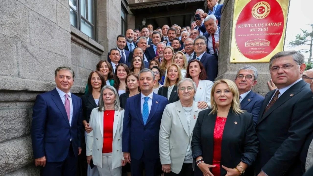Yedi parti grubu, yeni oturma düzeni! TBMM'de sil baştan yapılanma…