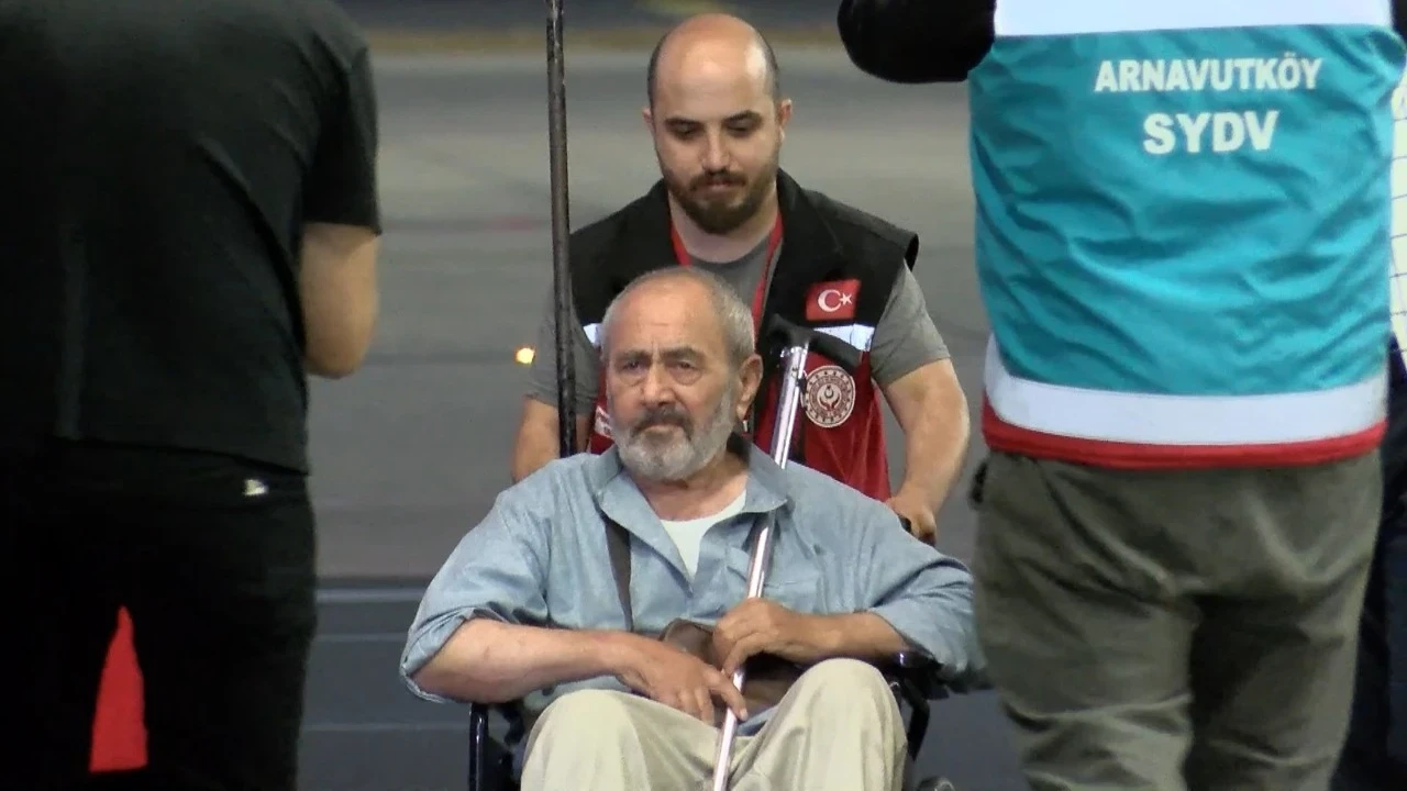 40 yıl sonra Türkiye'ye döndü! Mekke'de mahsur kalan Ali Baybaş'a devlet eli uzandı
