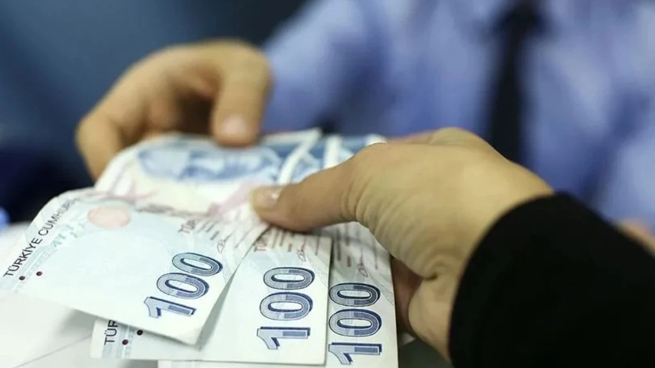 En düşük emekli aylığı düzenlemesi komisyonda kabul edildi
