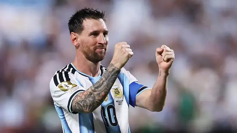 Messi’nin hat-tricki Arjantin’e galibiyeti getirdi