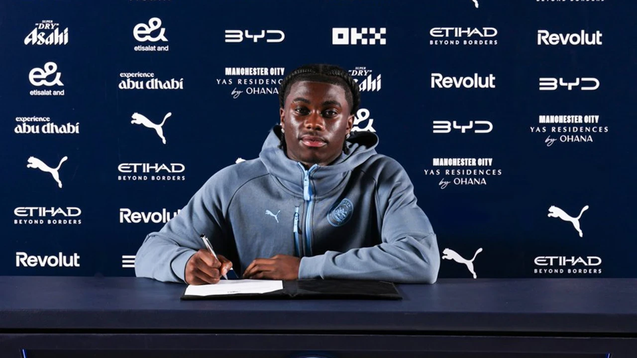 Manchester City, 17 yaşındaki Jeremy Monga'yı kadrosuna kattı
