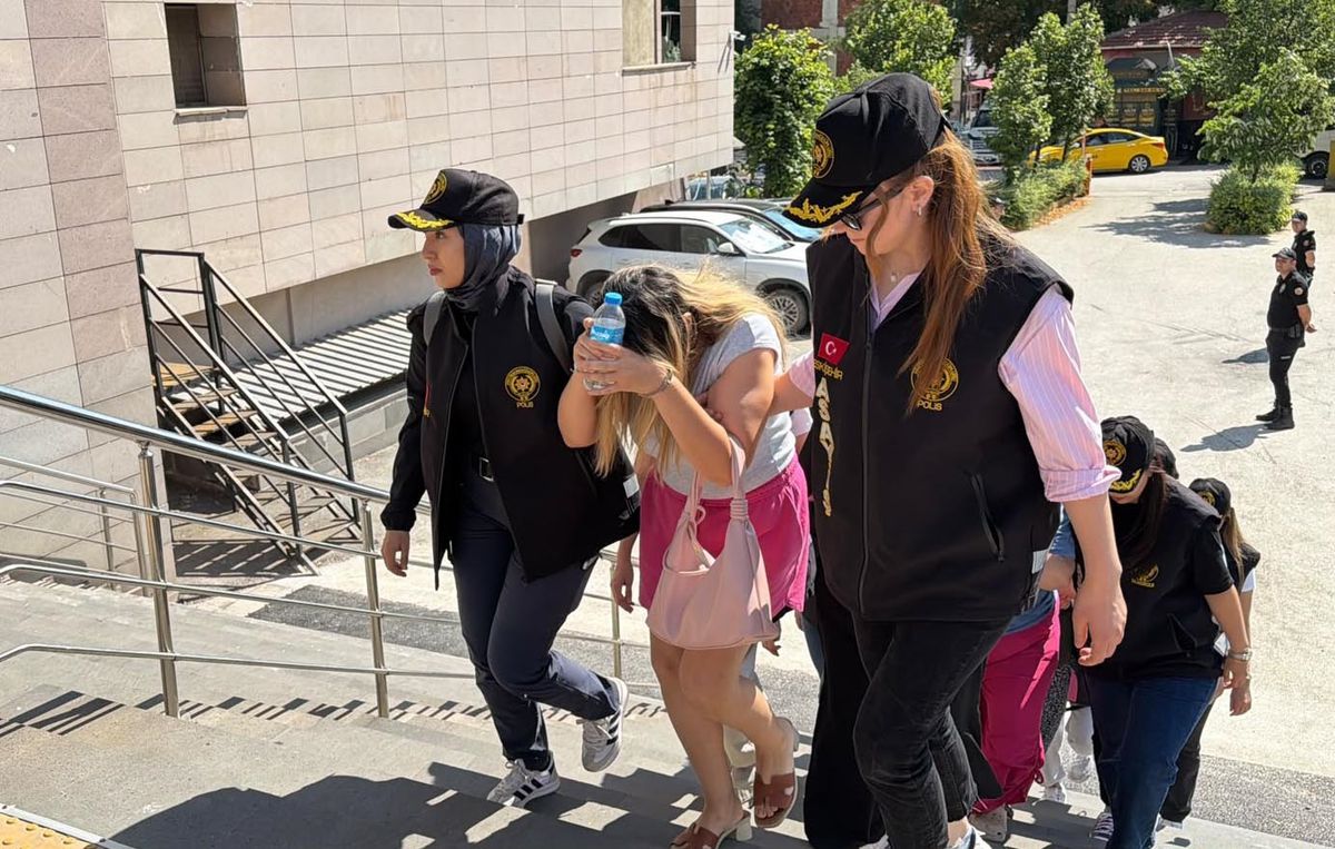 Eskişehir merkezli dolandırıcılık operasyonu; 12 gözaltı