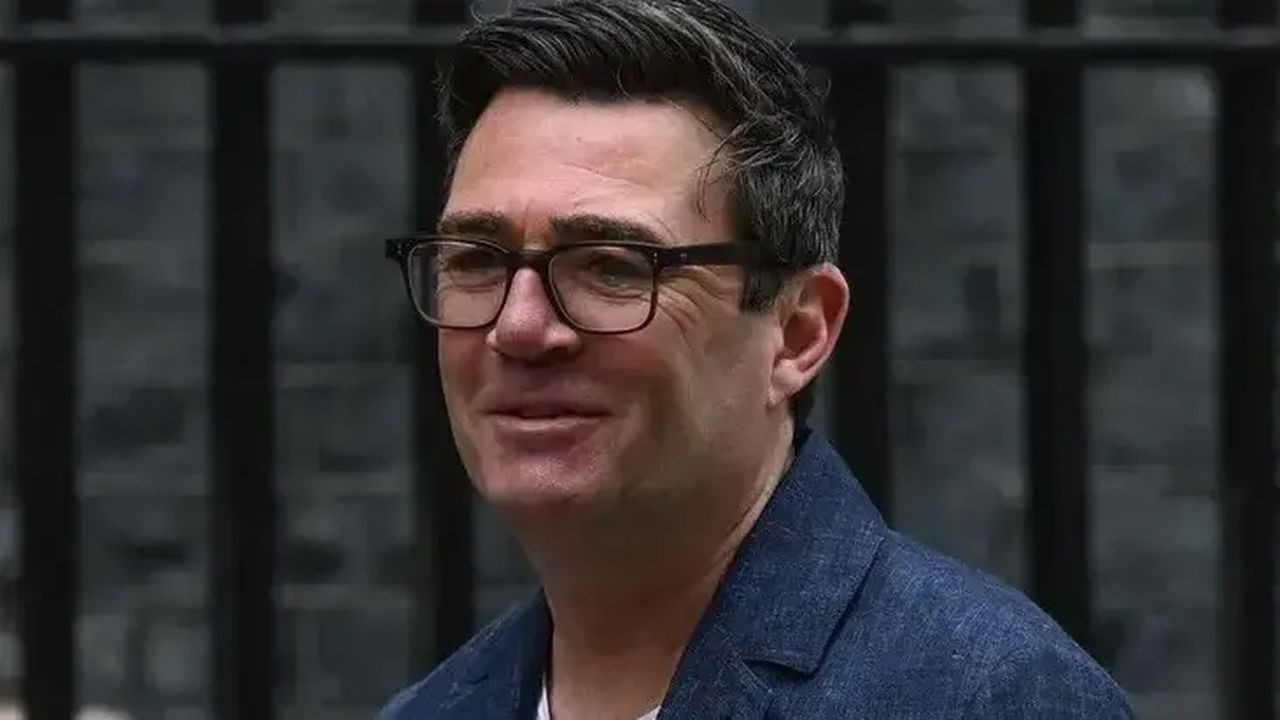 Andy Burnham İşçi Partisi lideri seçildi: İngiltere'nin yeni başbakanı olabilir