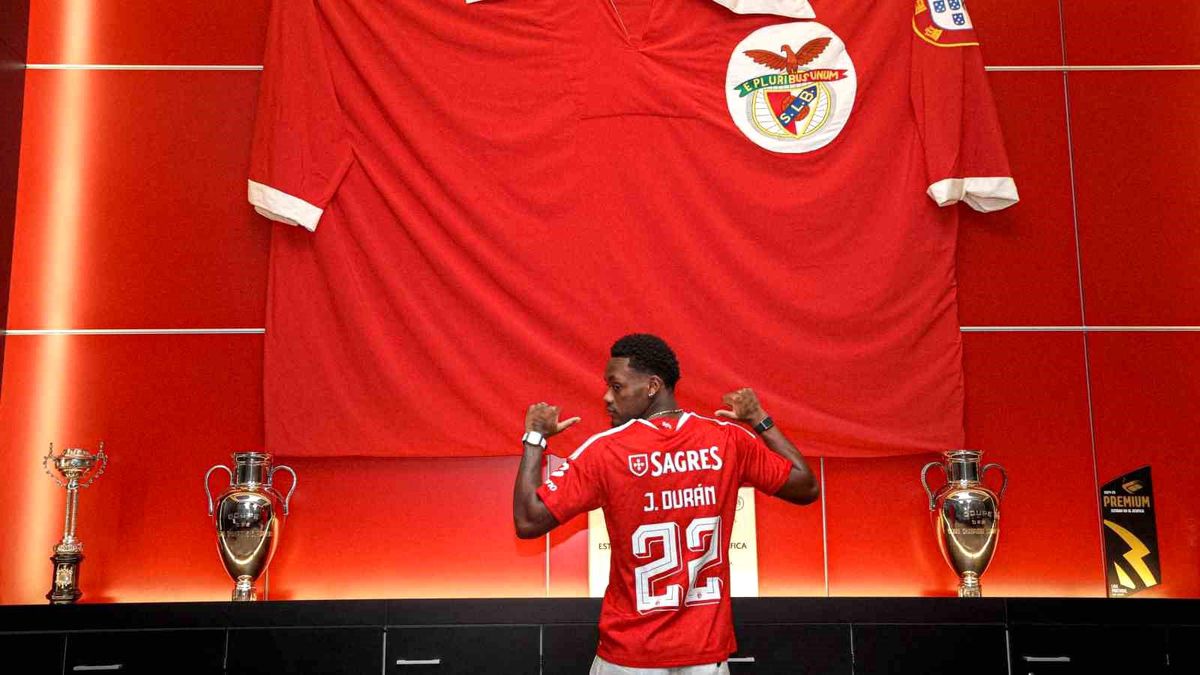 Benfica, Jhon Duran'ı kiralık olarak kadrosuna kattı