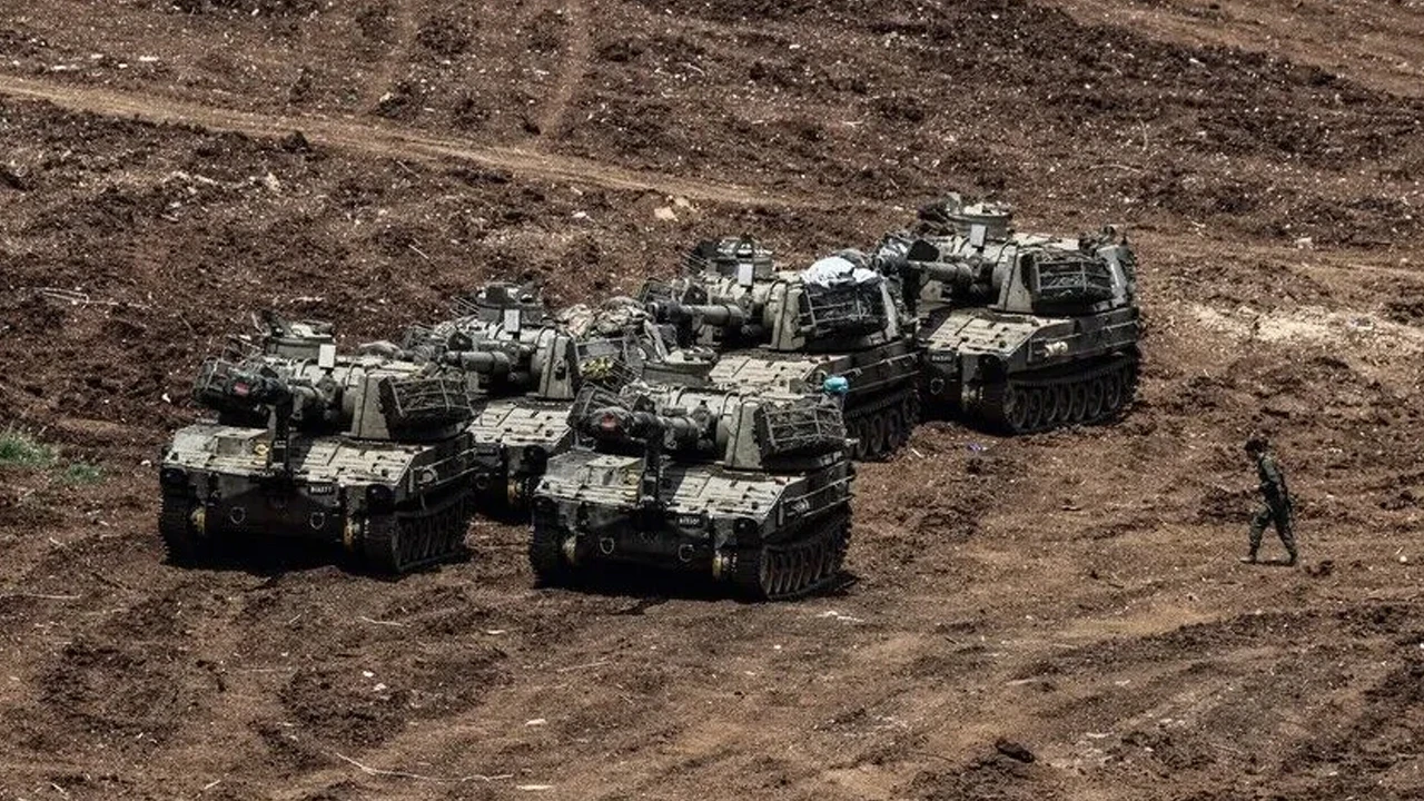 İsrail askeri konvoyu Suriye'nin Kuneytra iline girdi