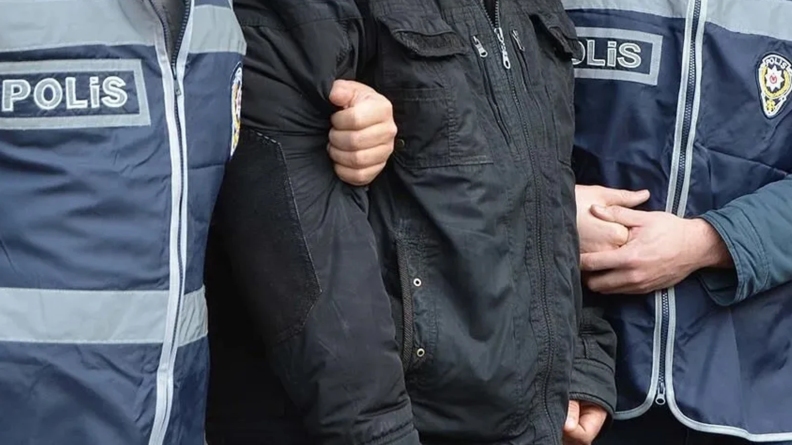 Kırmızı bültenle aranıyordu: İstanbul'da yakalandı