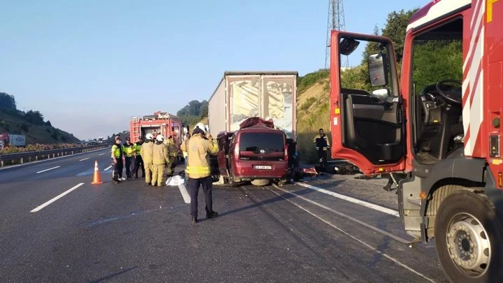 Çekmeköy'de feci kaza: 1'i bebek 3 kişi hayatını kaybetti