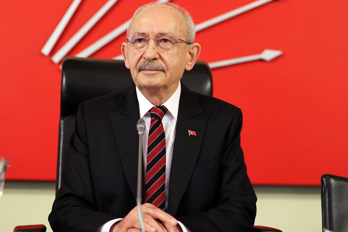 CHP MYK'da yeni ihraç kararları! Aralarında Özgür Çelik de var